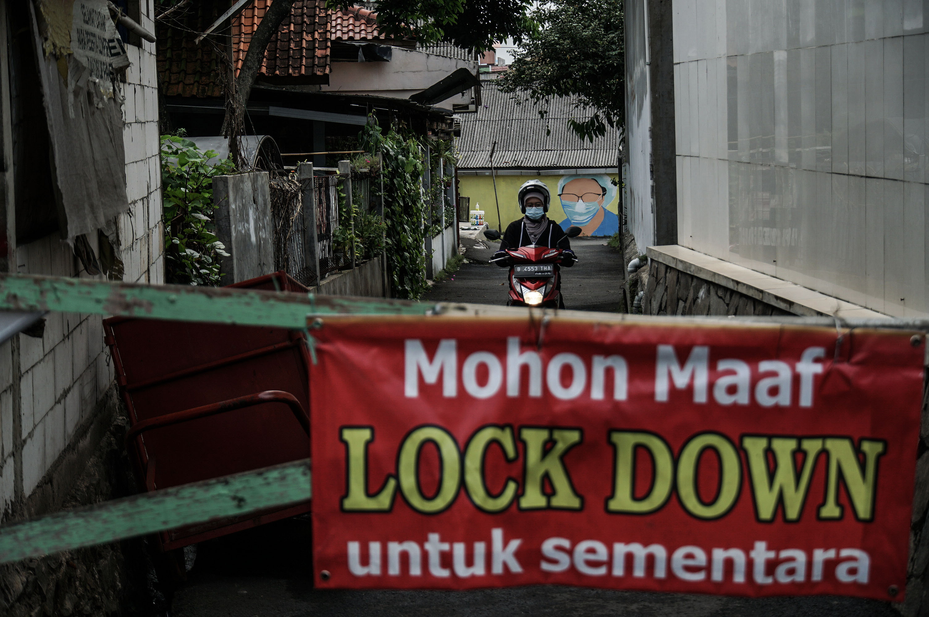 Aktivitas keluar rumah di Purbalingga dibatasi karena lockdown selama tiga hari hingga Minggu (11/7)