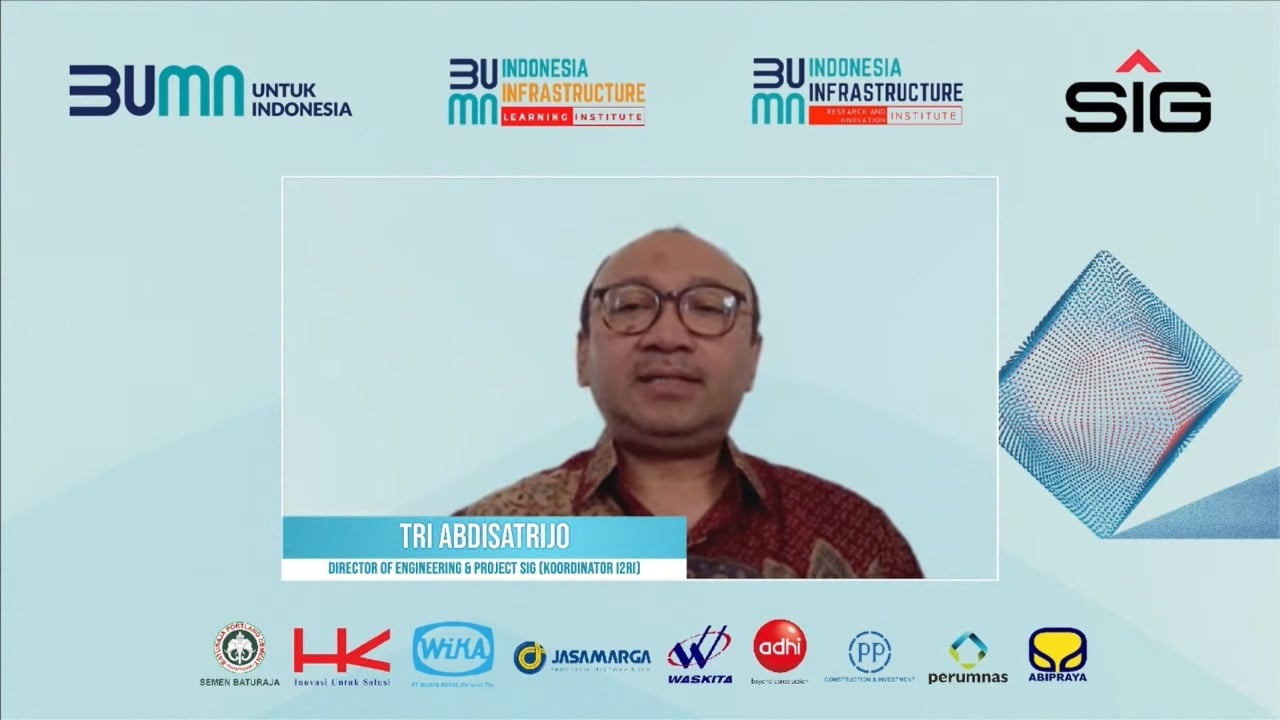 Direktur Engineering & Project SIG, Tri Abdisatrijo saat peluncuran I2RI dan I2LI klaster BUMN Infrastruktur secara virtual