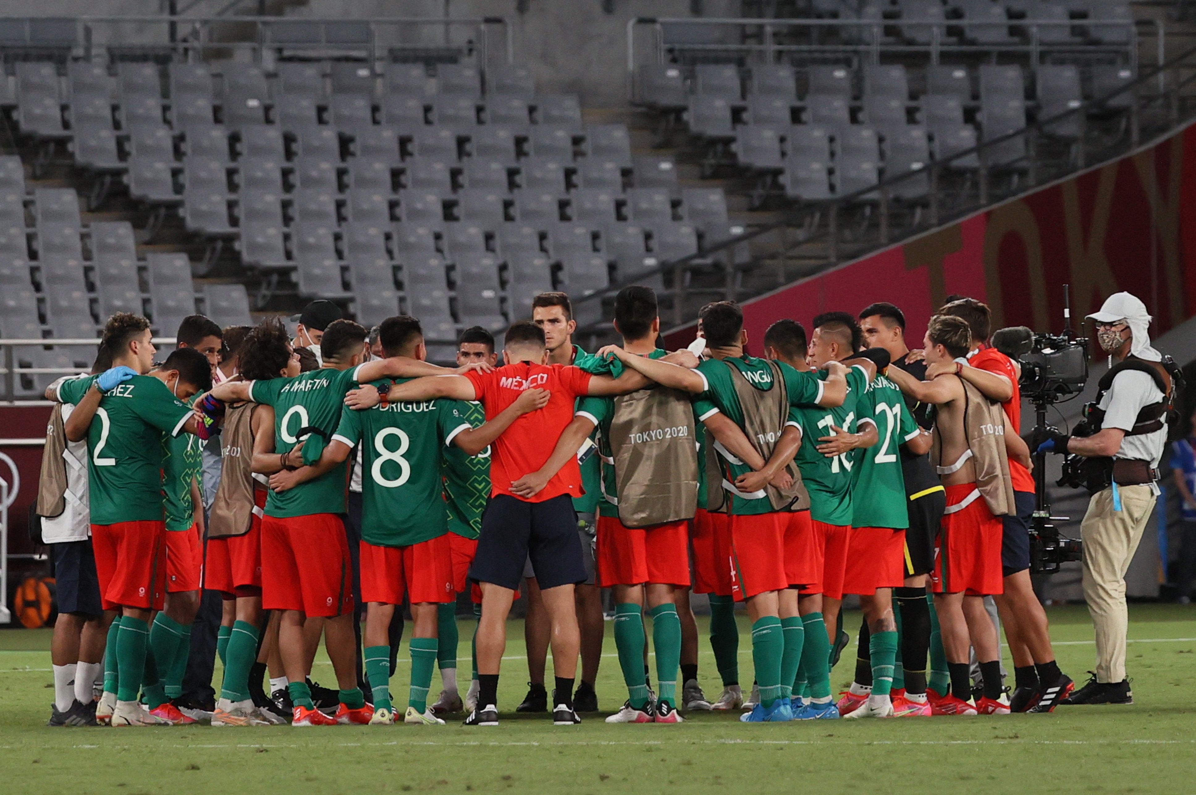 Pemain Meksiko merayakan kemenangan 4-1 atas Prancis dalam laga cabang sepak bola Olimpiade Tokyo 2021.
