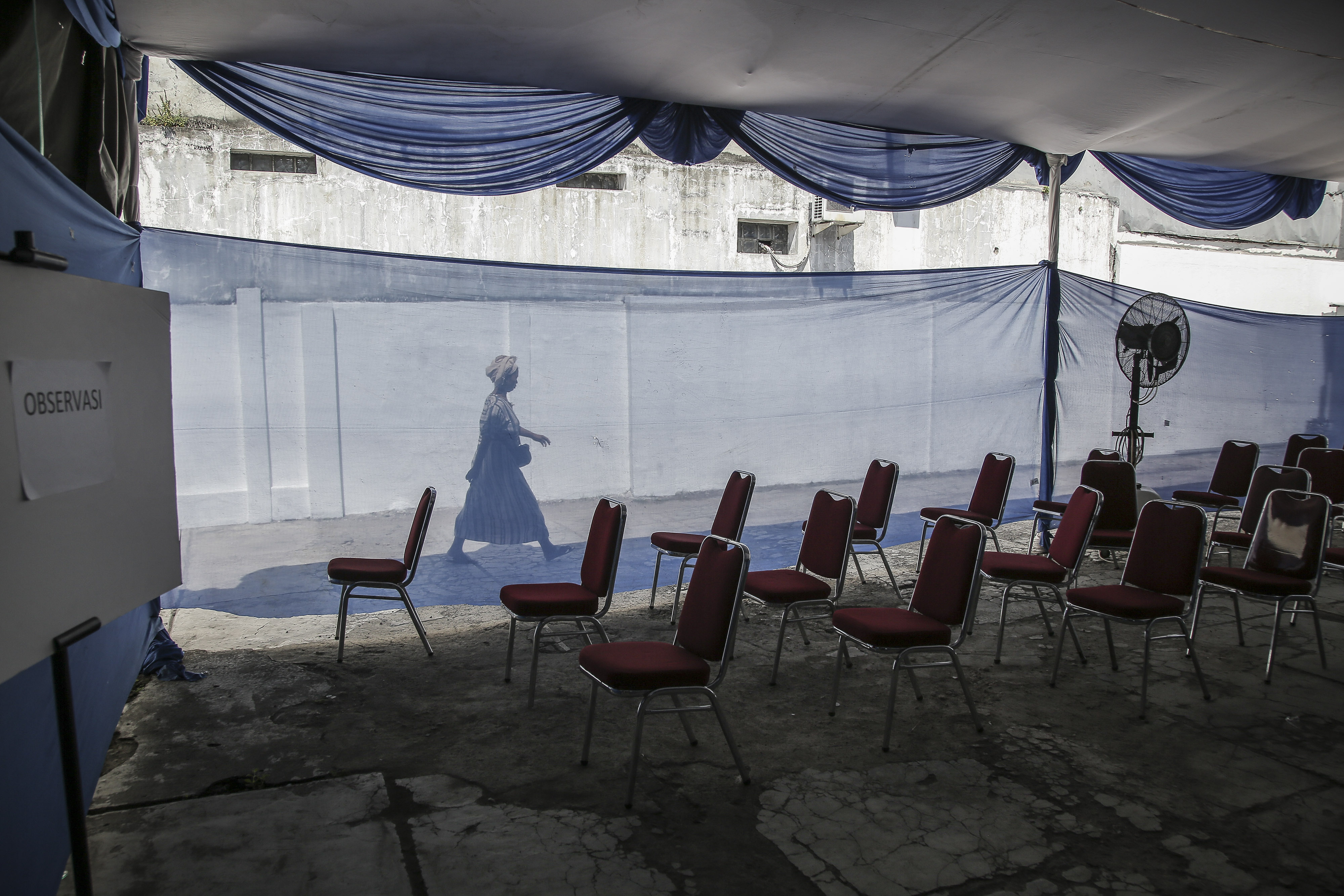 Tena untuk peserta vaksin berbayar Kimia Farma yang ditunda sementara