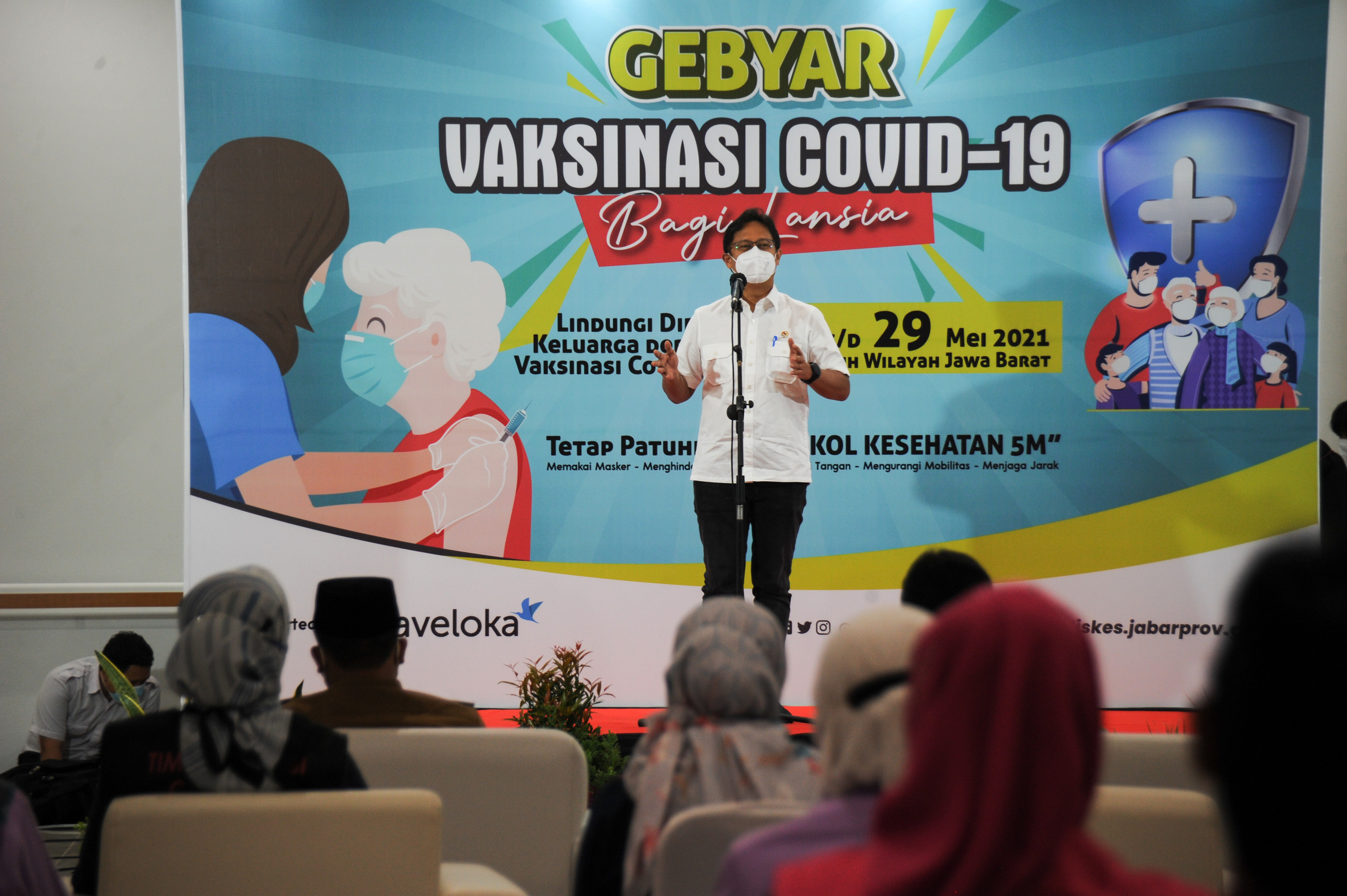 Menkes Budi Gunadi Sadikin saat kunjungan kerja di Rumah Sakit Oto Iskandar Di Nata, Soreang, Kabupaten Bandung, Selasa (18/5/2021).