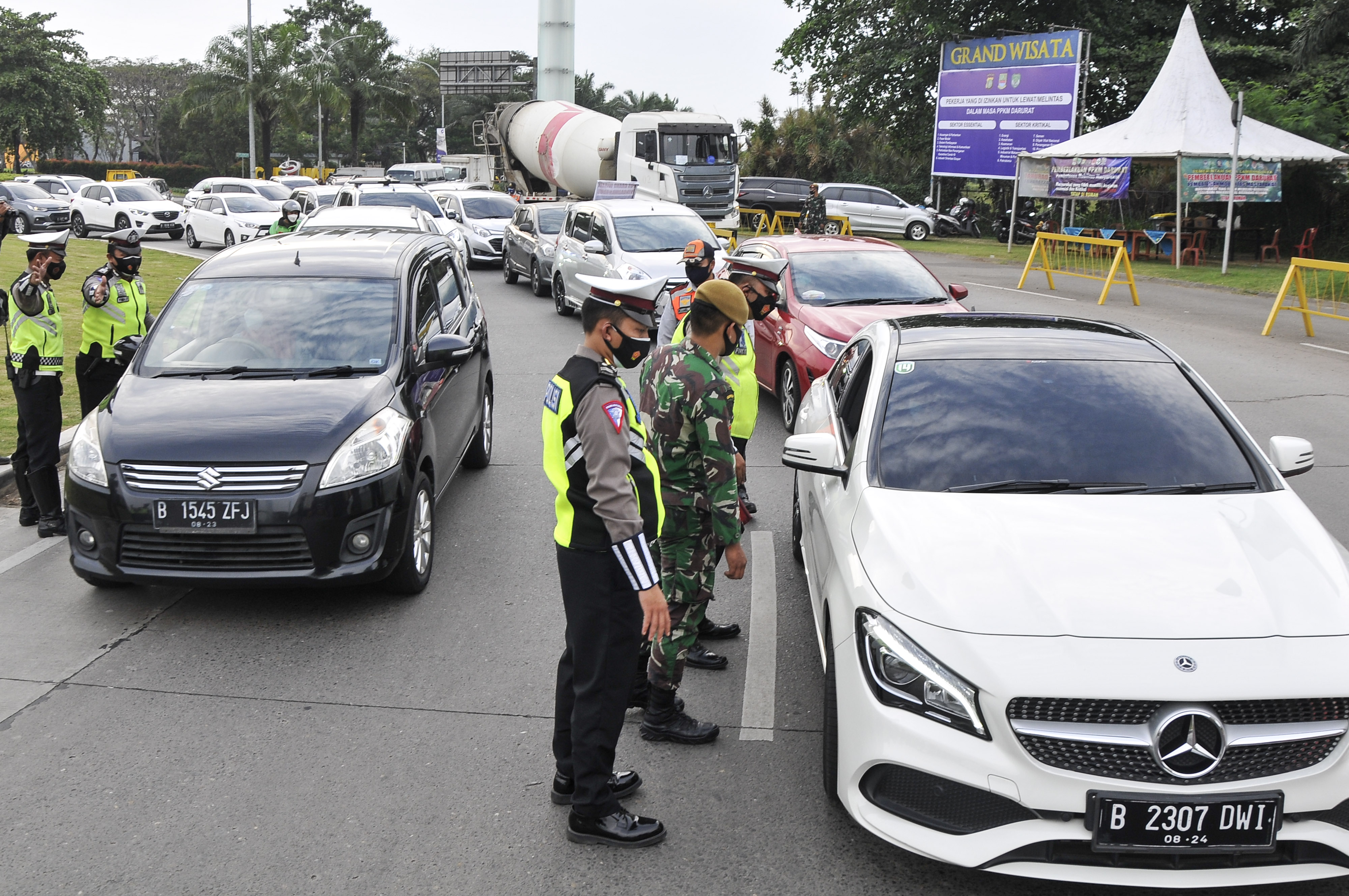 Tanpa Pengawasan, Perpanjangan PPKM Darurat akan Rugikan Rakyat