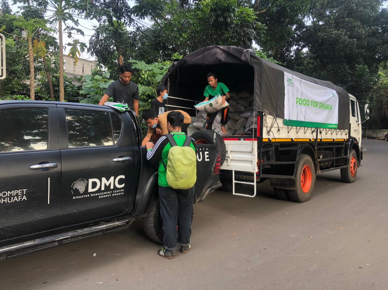 Program Food for Dhuafa merupakan layanan makanan para duafa yang diarahkan pada yatim, lansia, duafa untuk memenuhi kebutuhan pangan.