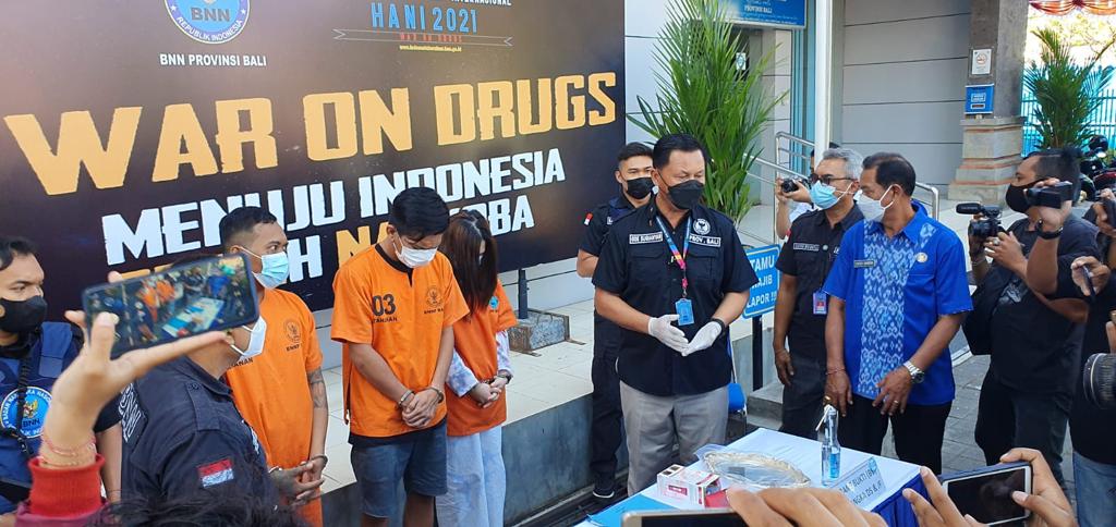 Kepala BNNP Bali Brigjen Gde Sugianyar Dwi Putra saat gelar perkara di BNNP Bali, Selasa (13/7/2021).