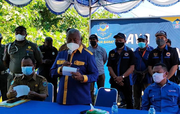 Vaksinasi NasDem di Papua Barat