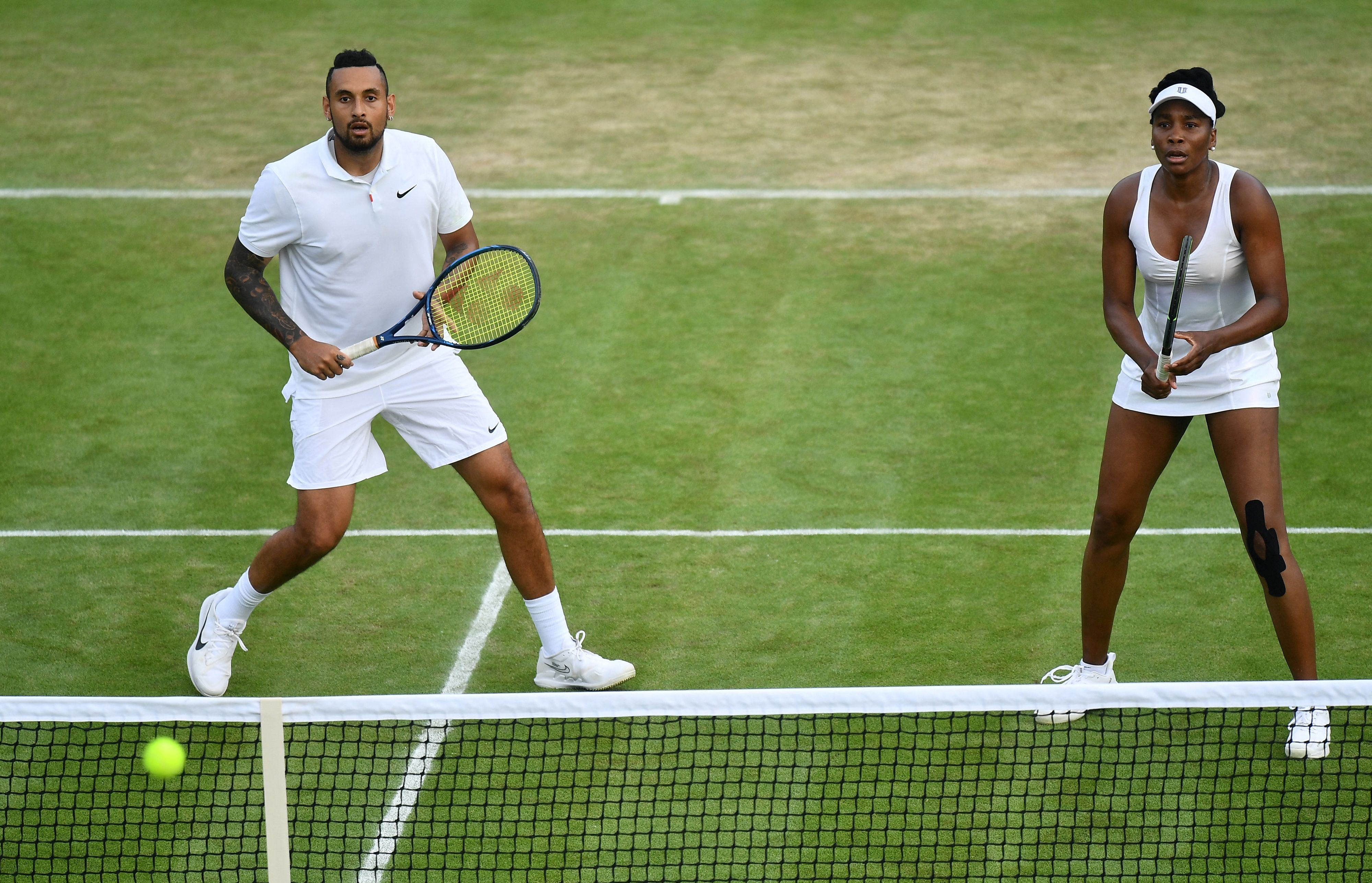 Petenis Australia Nick Kyrgios dan petenis AS Venus Williams berduet di nomor ganda campuran Wimbledon.