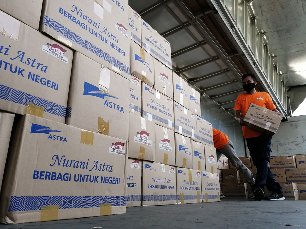 Astra Serahkan Bantuan Tahap Ketujuh Rp30 Miliar untuk Atasi Pandemi Covid-19