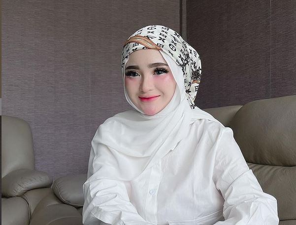 Selebgram Herlin Kenza