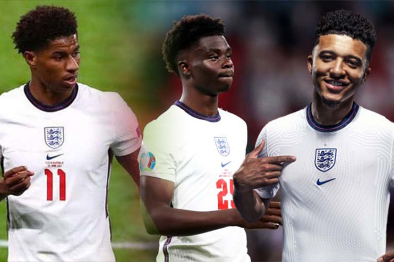 Tiga algojo Timnas Inggris. Saka, Jadon dan Rashford yang gagal adu penaliti di Final Euro 2020 mendapat serangan rasisme.