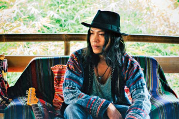 I Gede Robi Supriyanto atau lebih karib dikenal dengan Robi Navicula.