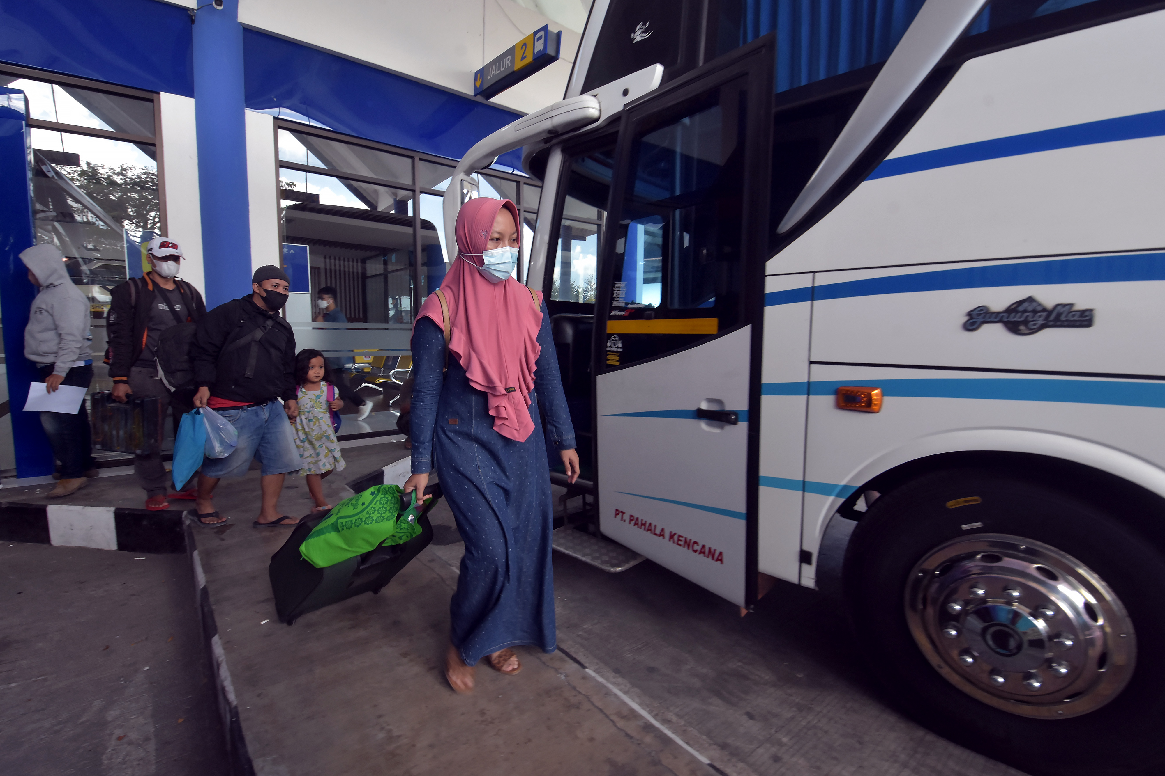 Ilustrasi penumpang bus AKAP