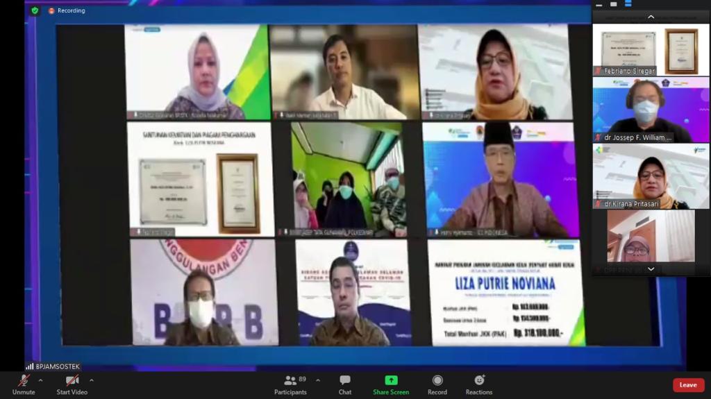 Acara Penyerahan Santunan Relawan Tenaga Kesehatan RSDC Wisma Atlet yang diselenggarakan secara virtual, pada Jumat (16/7).