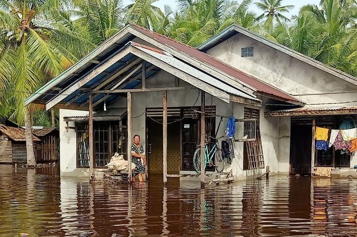 Empat Hari Pascabanjir Kabupaten Kayong Utara Tinggi Muka Air Menurun