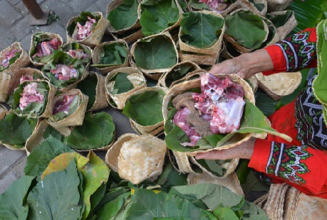 Besek bambu bukan hanya merupakan kemasan ramah lingkungan, melainkan dapat menghambat pertumbuhan bakteri. 