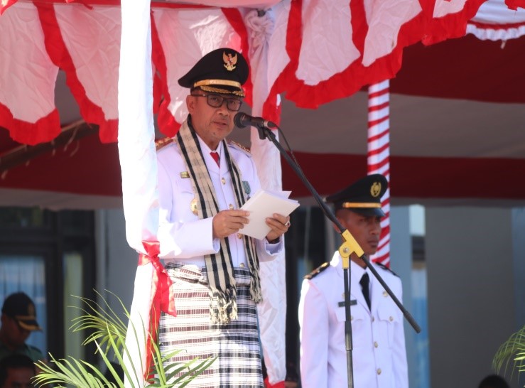  Bupati Lembata Eliazer Yentji Sunur