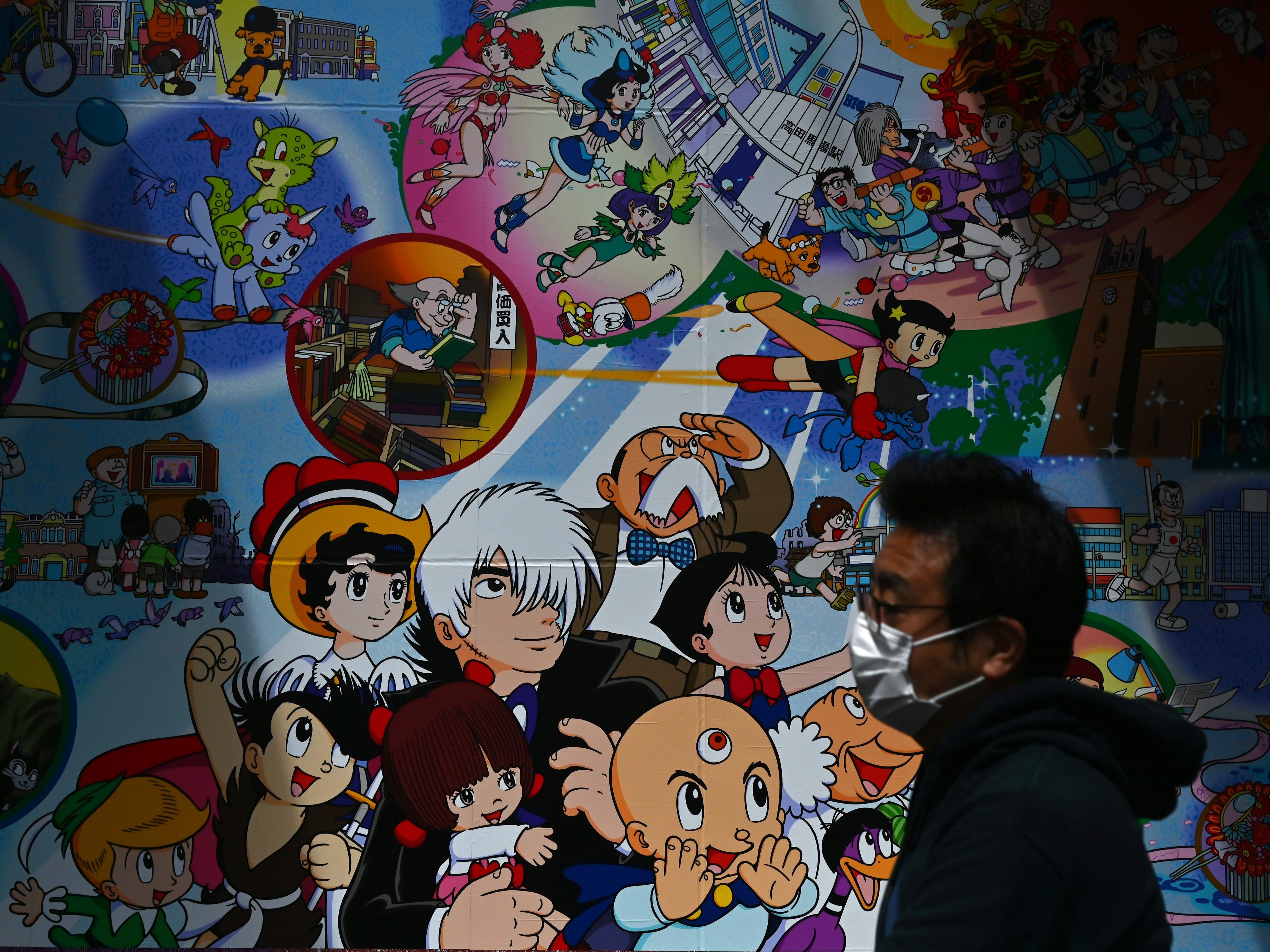 Warga Jepang memakai masker di Tokyo, beberapa waktu lalu.