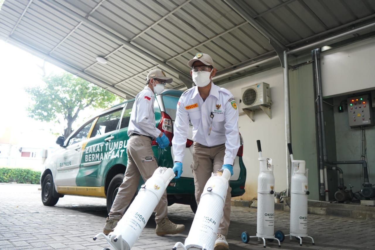 Baznas telah mendistribusikan 70 tabung oksigen ke berbagai faskes di Jabodetabek.