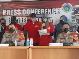 Nia Ramadhani dan Ardi Bakrie