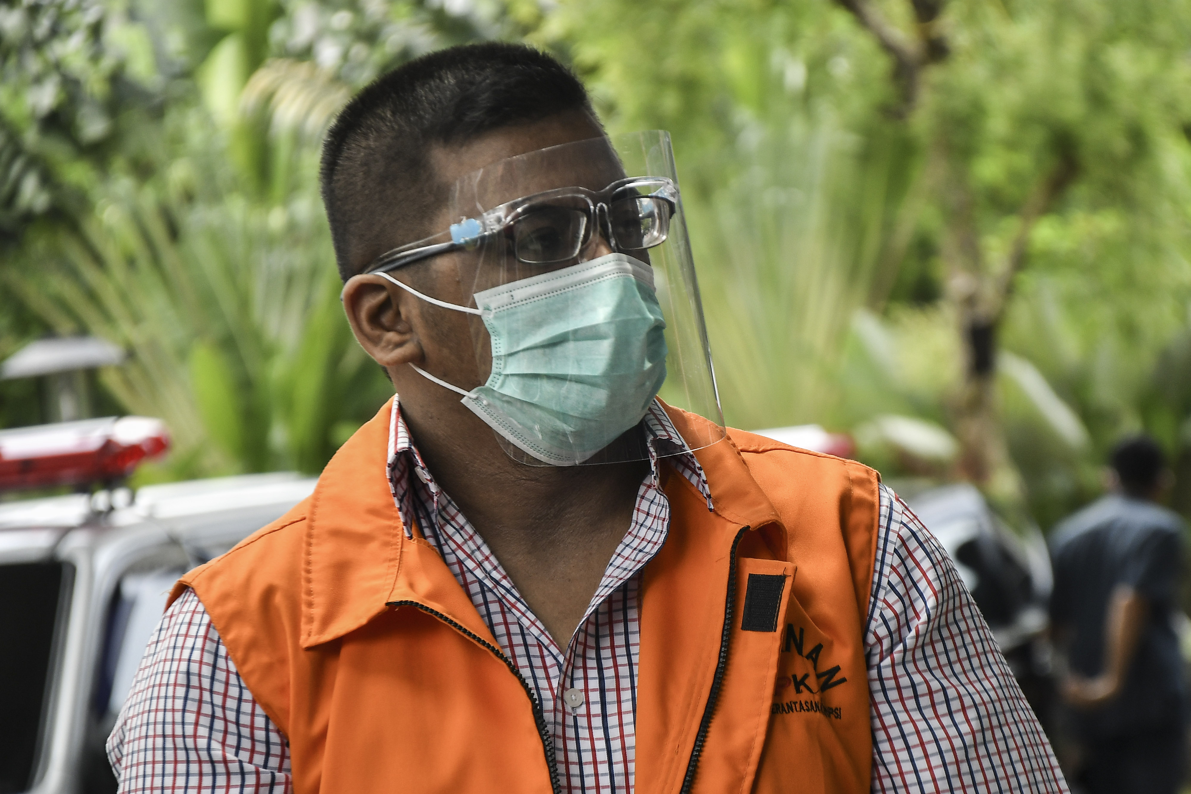  Ferdy Yuman tiba di gedung KPK untuk menjalani pemeriksaan lanjutan, di Jakarta, Rabu (31/3/2021). 