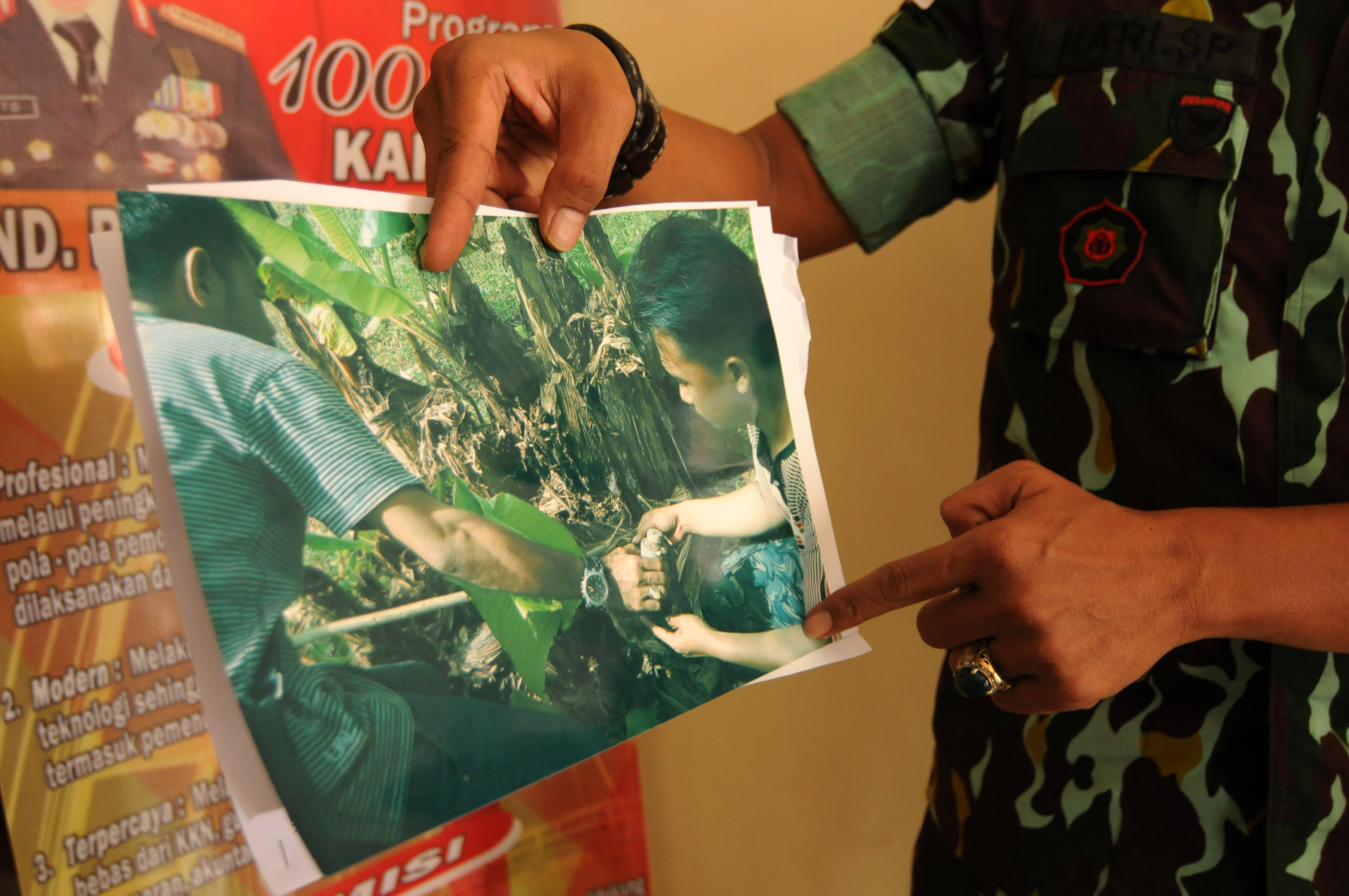 Ilustrasi penemuan bom lontong