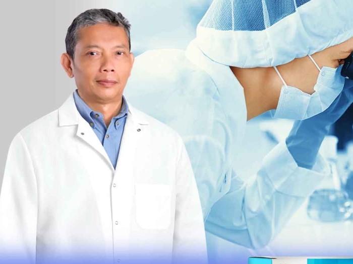 Pakar farmakologi Prof. Dr. apt. Syamsudin, M.Biomed.