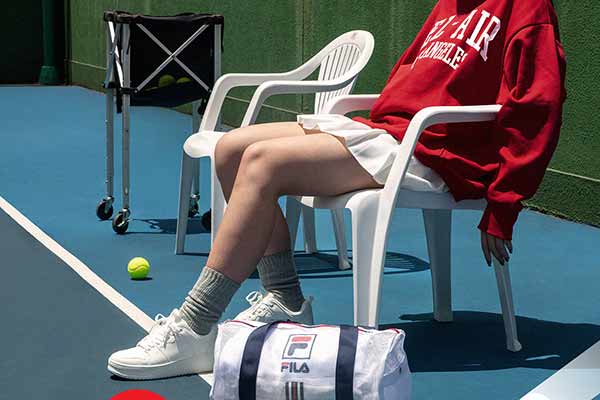 Rayakan Warisan Atletik, Starbucks Gandeng FILA Rilis 11 Merchandise