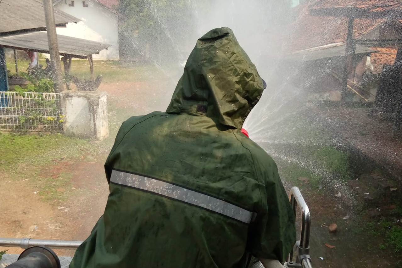 Tekan Covid-19, Sinar Mas Land Lakukan Penyemprotan Disinfektan di Kota Deltamas Cikarang