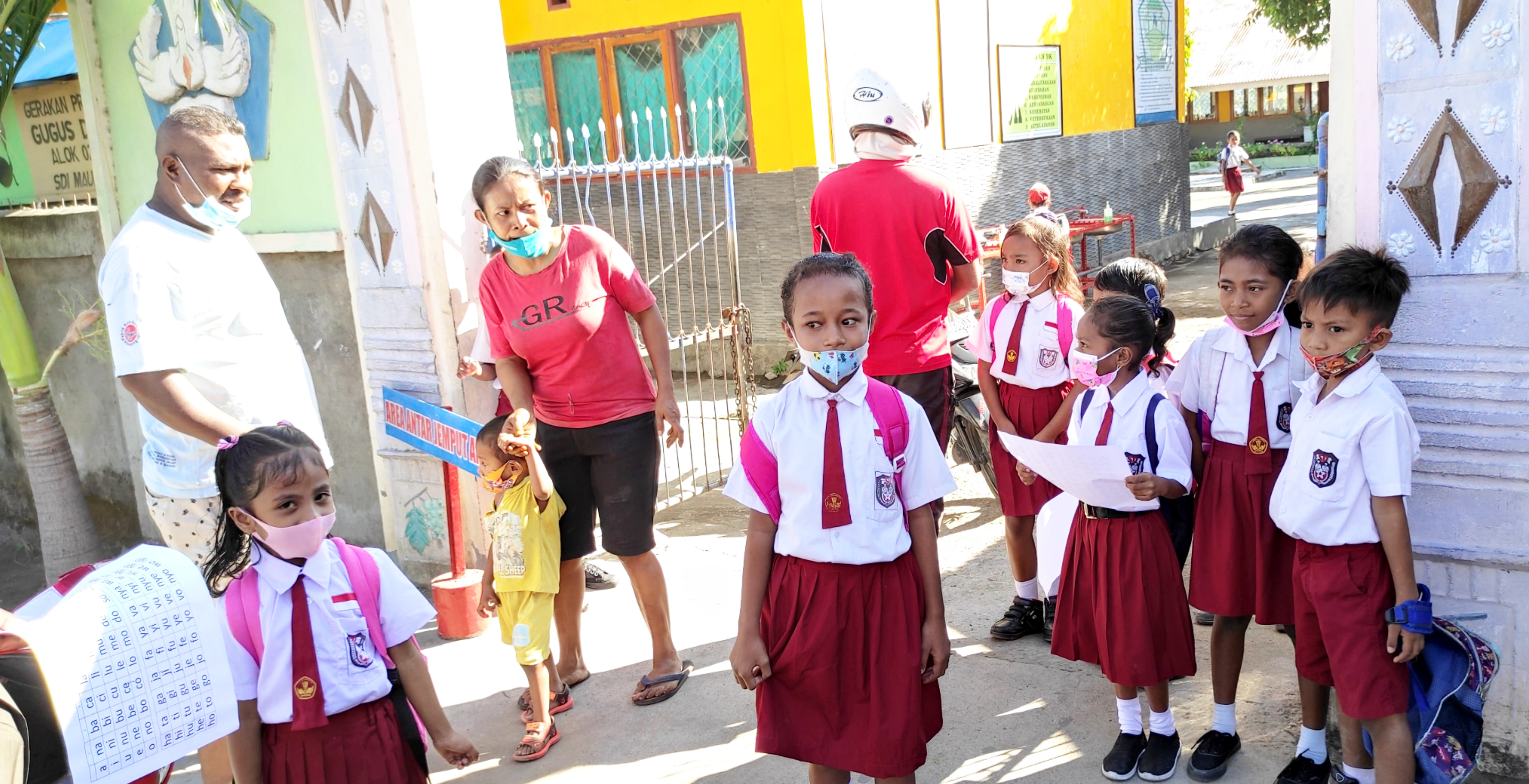 Siswa di Sikka Dipulangkan akibat Sosialisasi PPKM Level 4 Telat