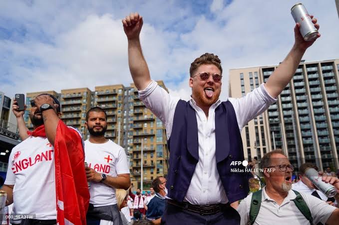 Inggris Selangkah Menuju Juara Euro 2020, Nevillle Serukan Libur Nasional