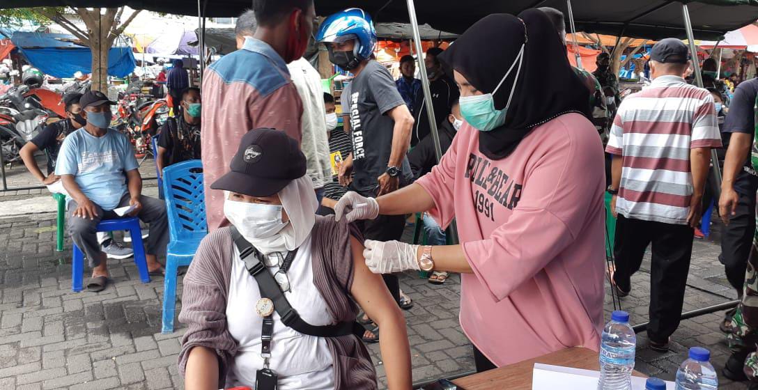 Vaksinasi covid-19 di Ternate