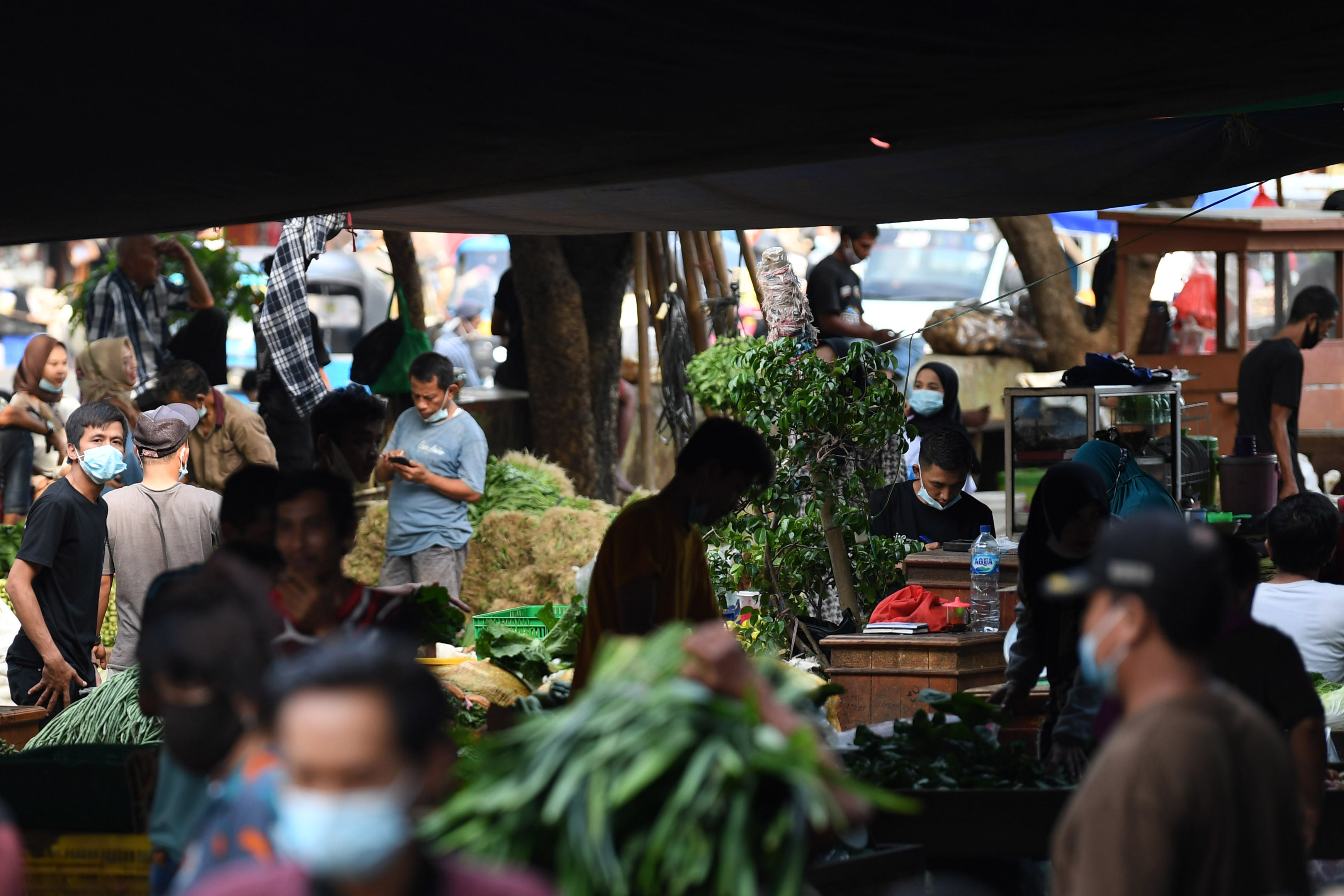 Ilustrasi: Aktivitas jual beli di kawasan Pasar Mitra Tambora Jakarta