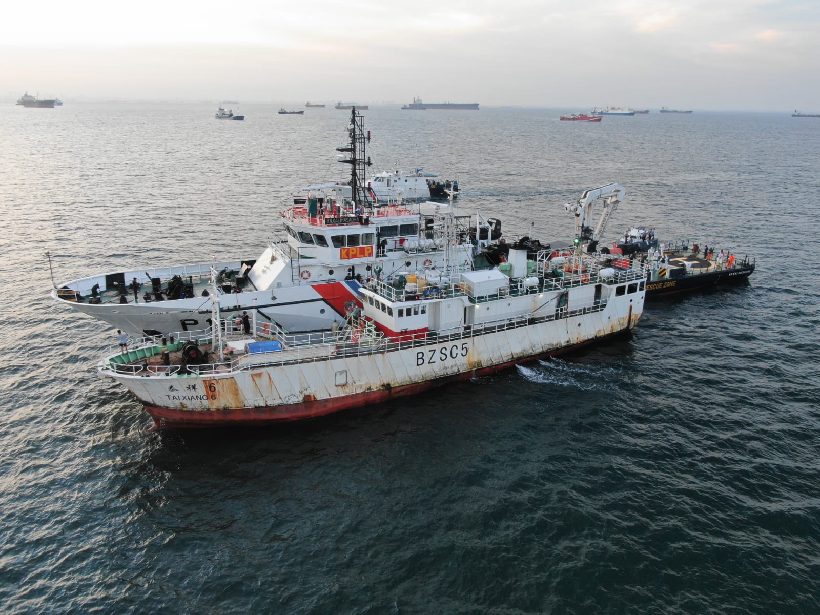 Proses evakuasi jenazah ABK WNI dari kapal Tiongkok Taihong 6.