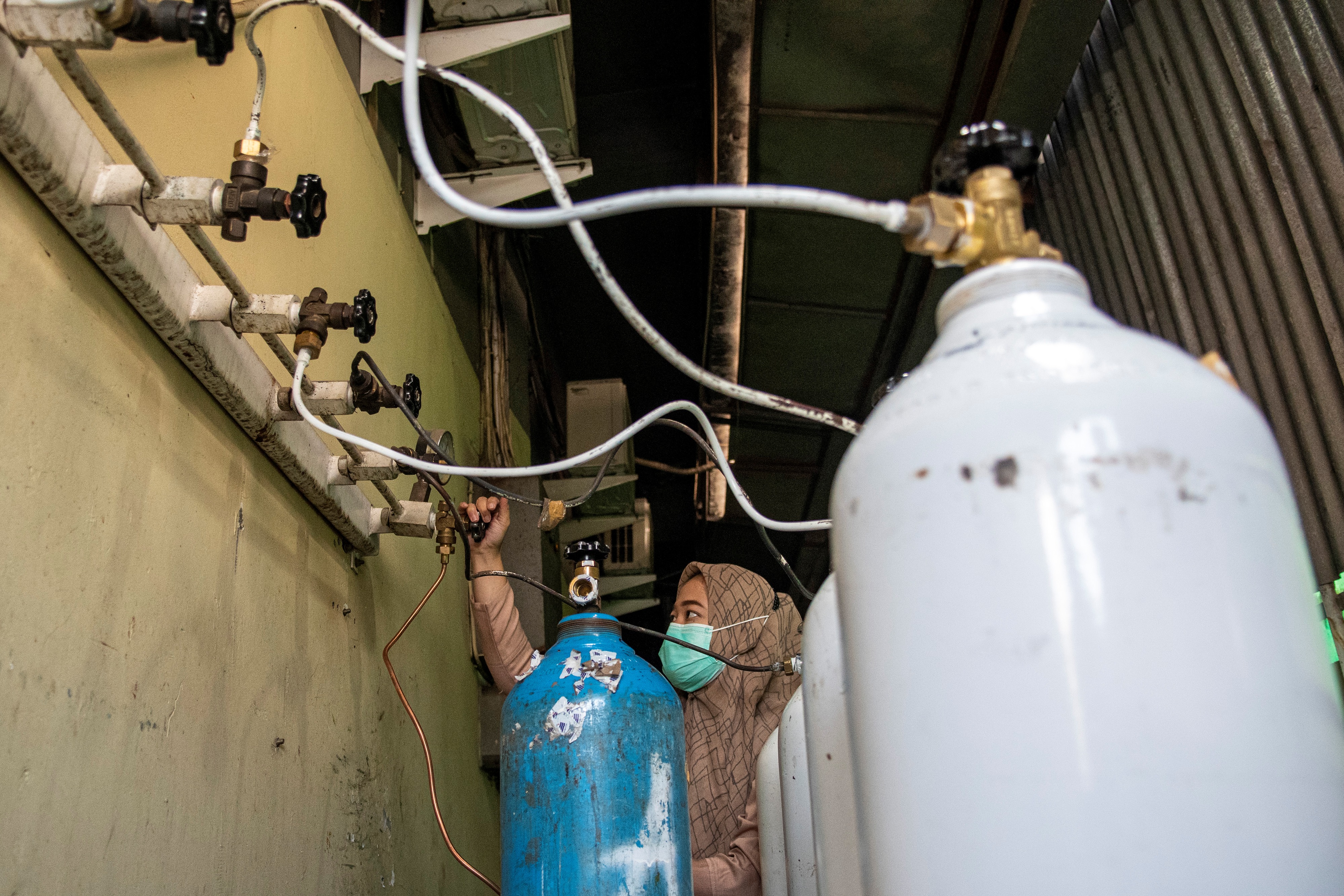 Pemerintah Impor 10 Ribu Oxygen Concentrator dari Singapura untuk Pasien Covid-19