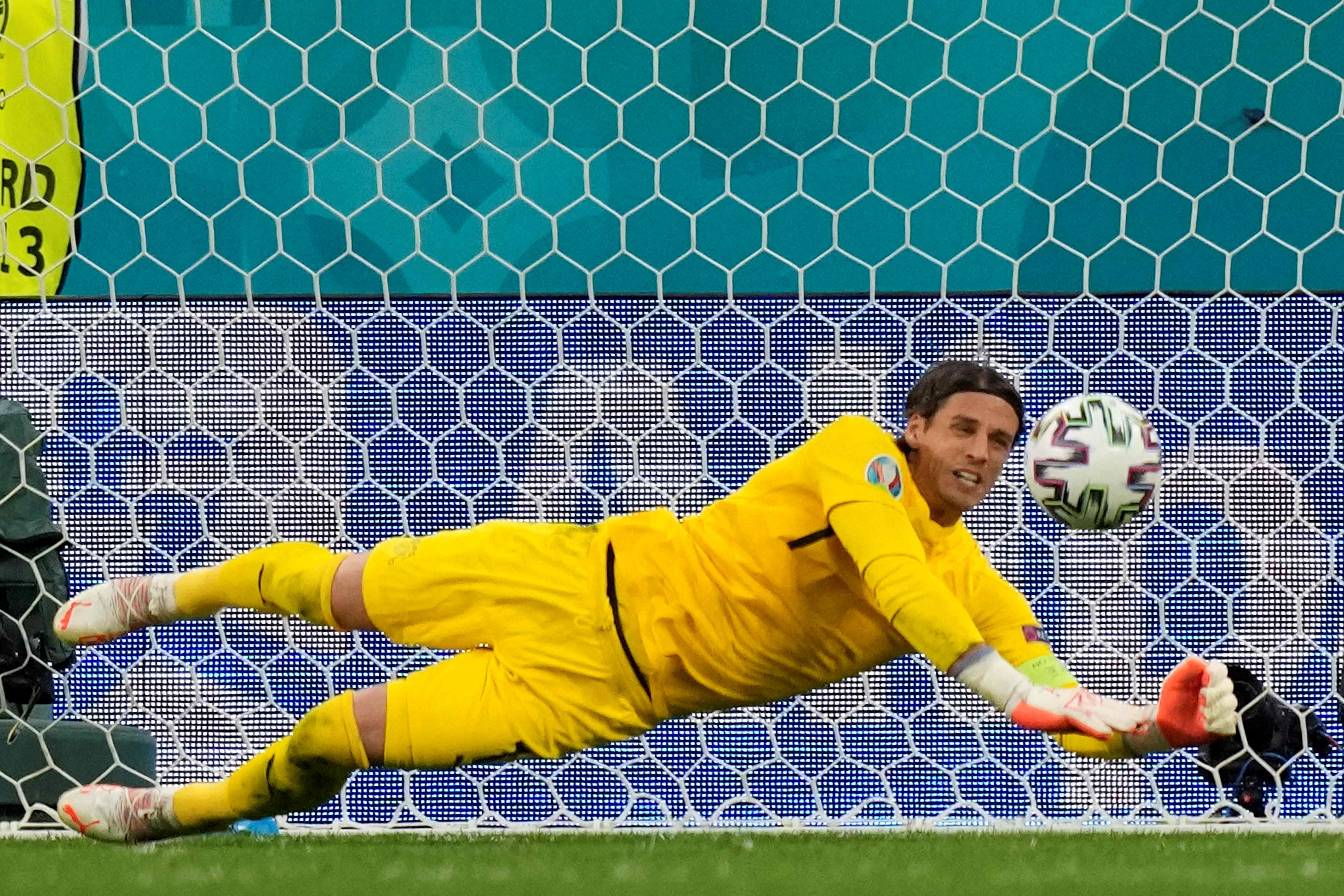 Kiper timnas Swiss Yann Sommer
