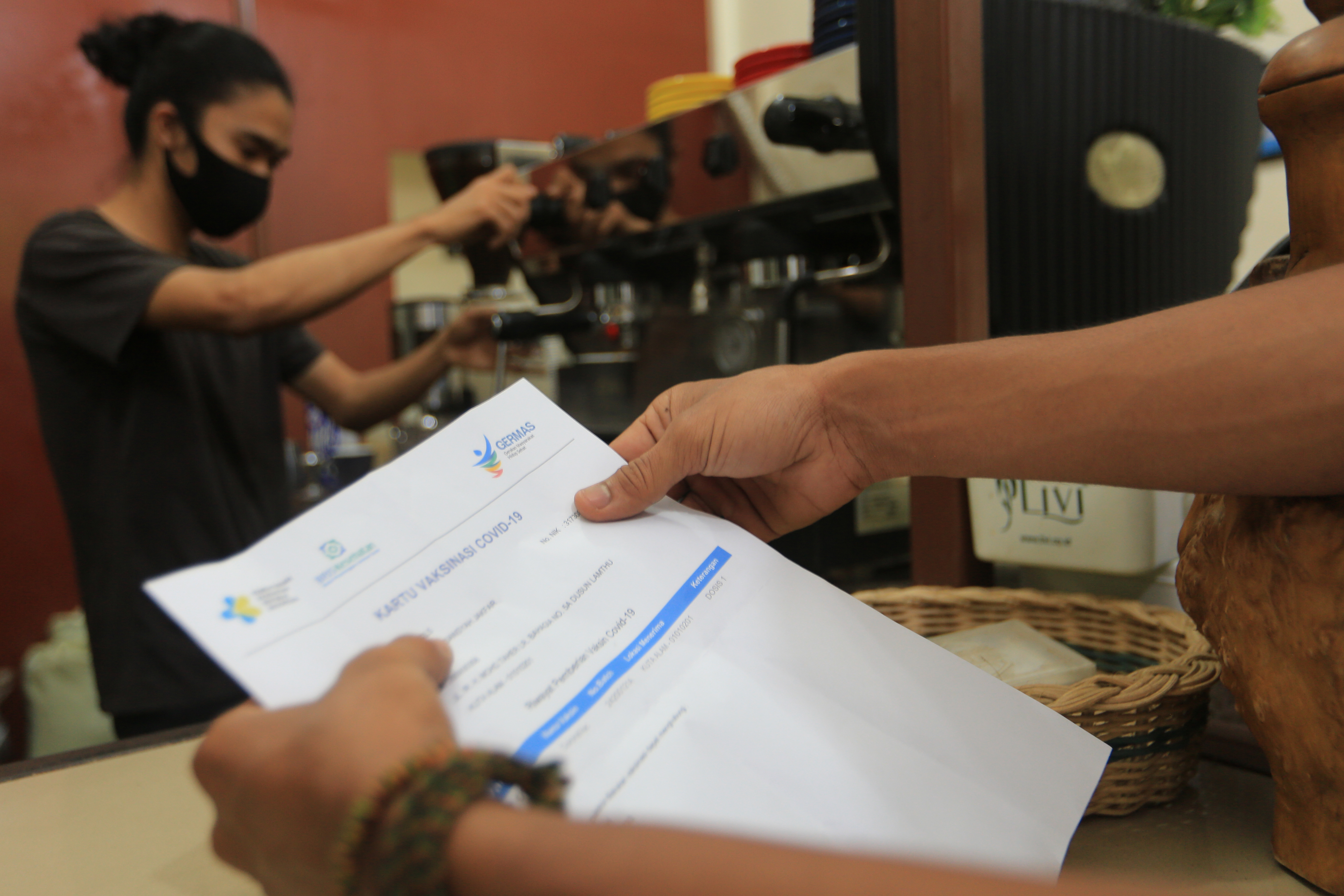 Kartu vaksinasi Covid-19