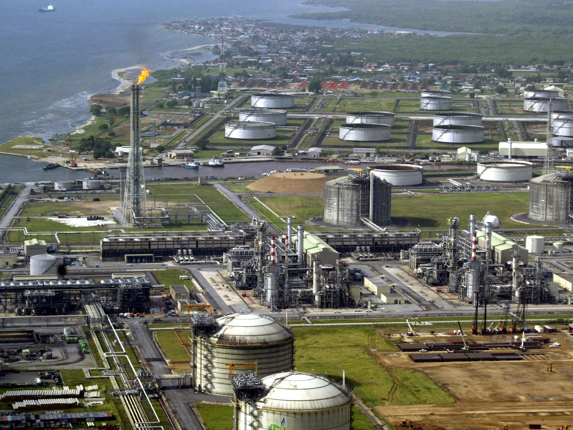 Kilang minyak dan gas di Nigeria.