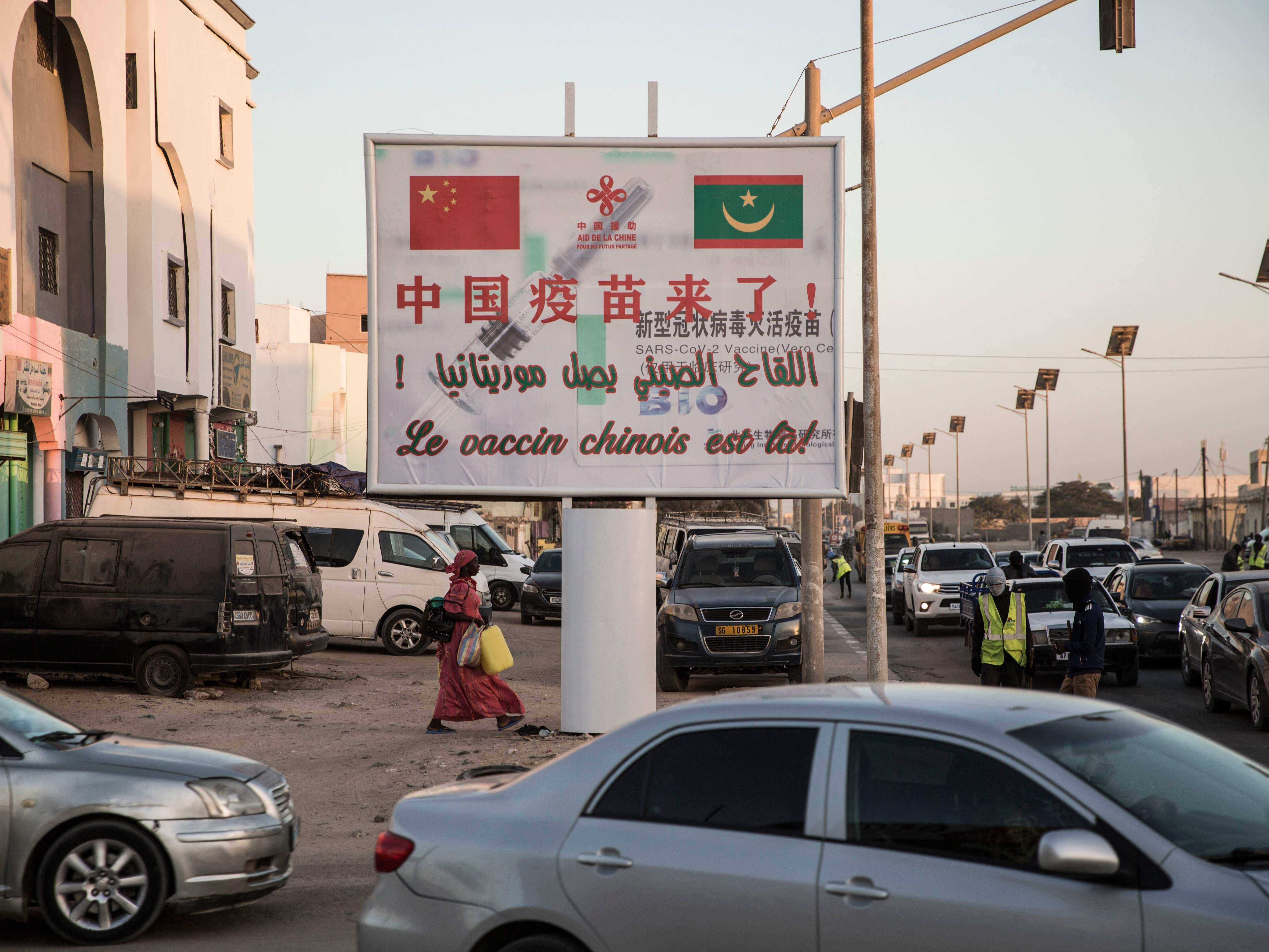 Papan reklame bertuliskan, 