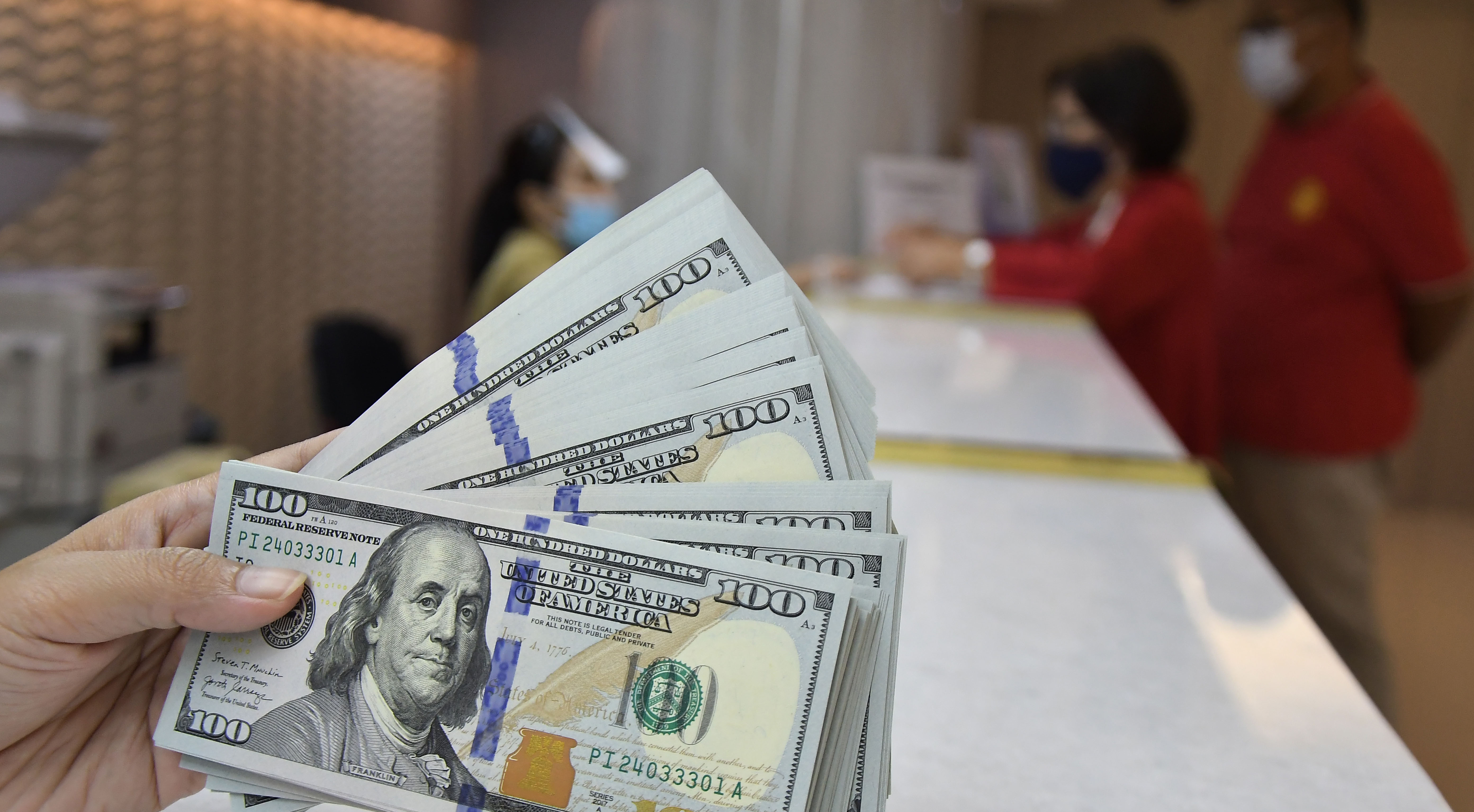 Rupiah Menguat Awal Pekan Ini Dipicu Peningkatan Pengangguran di AS