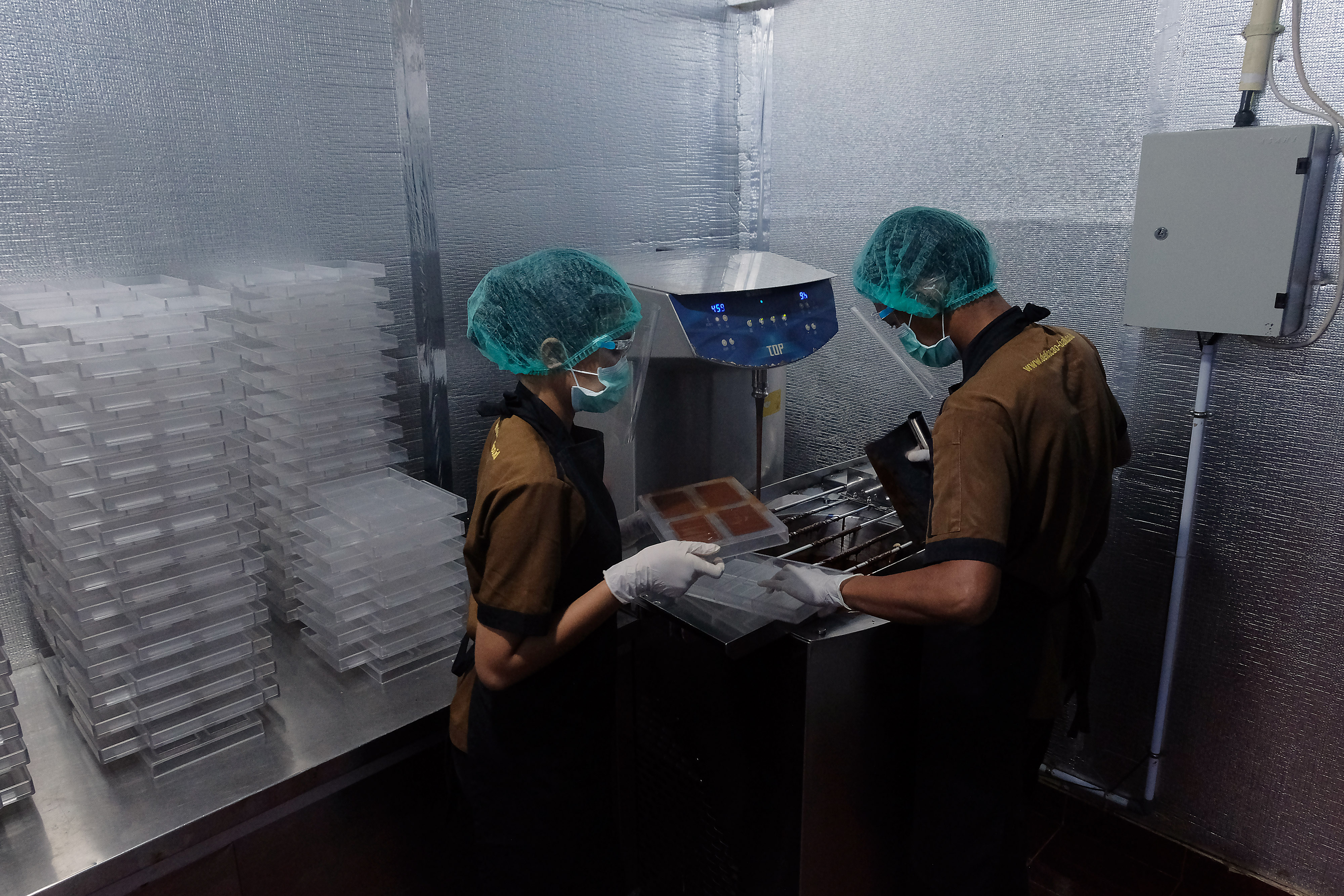 Pelaku idnustri menerapkan protokol keseahatan