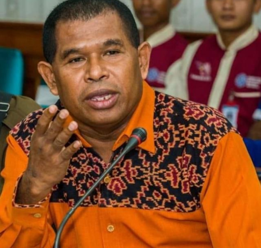 Ketua Forum Peduli Situasi Negara (Petasan) Kabupaten Sikka, Silverius Angi 