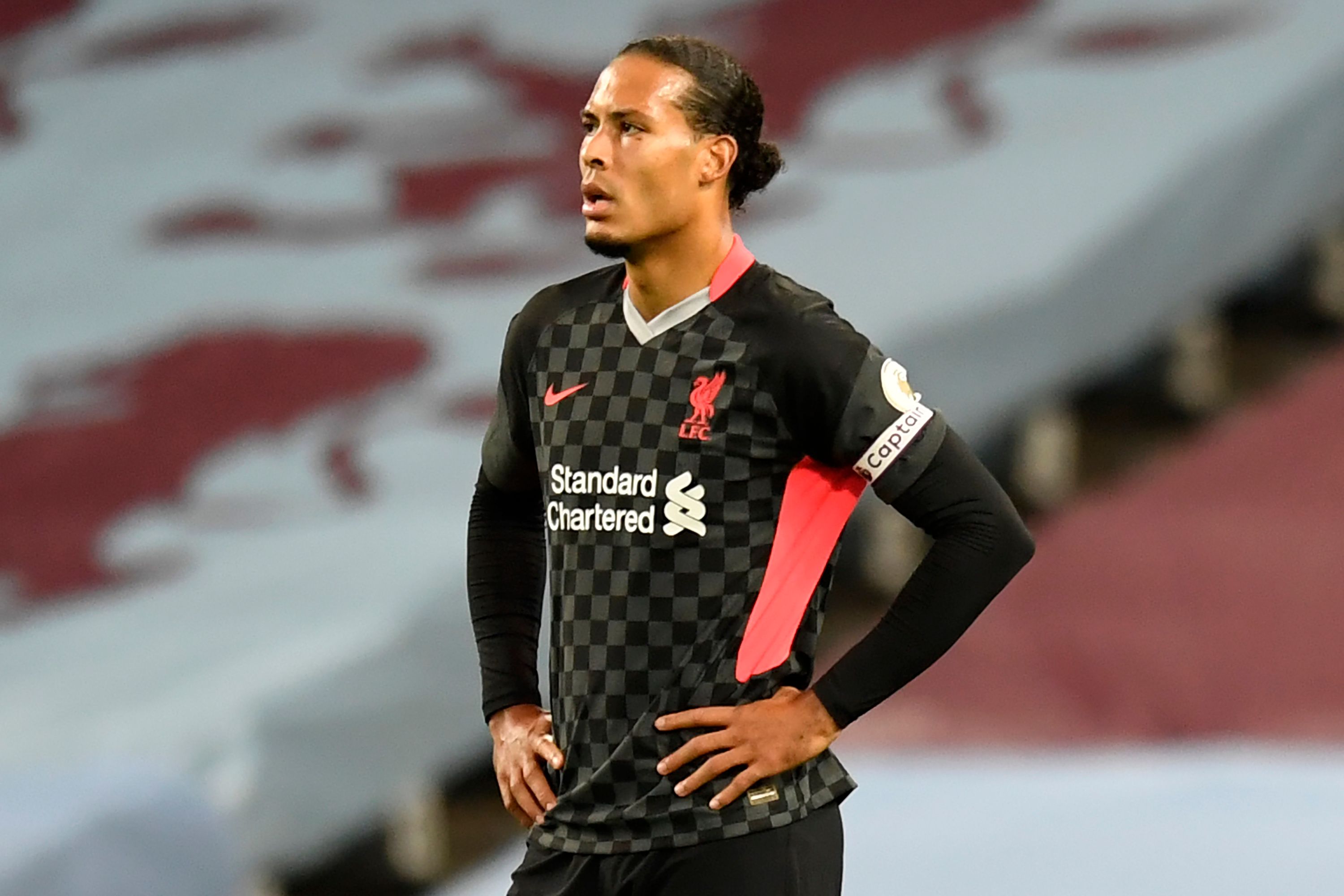Bek Liverpool Virgil Van Dijk
