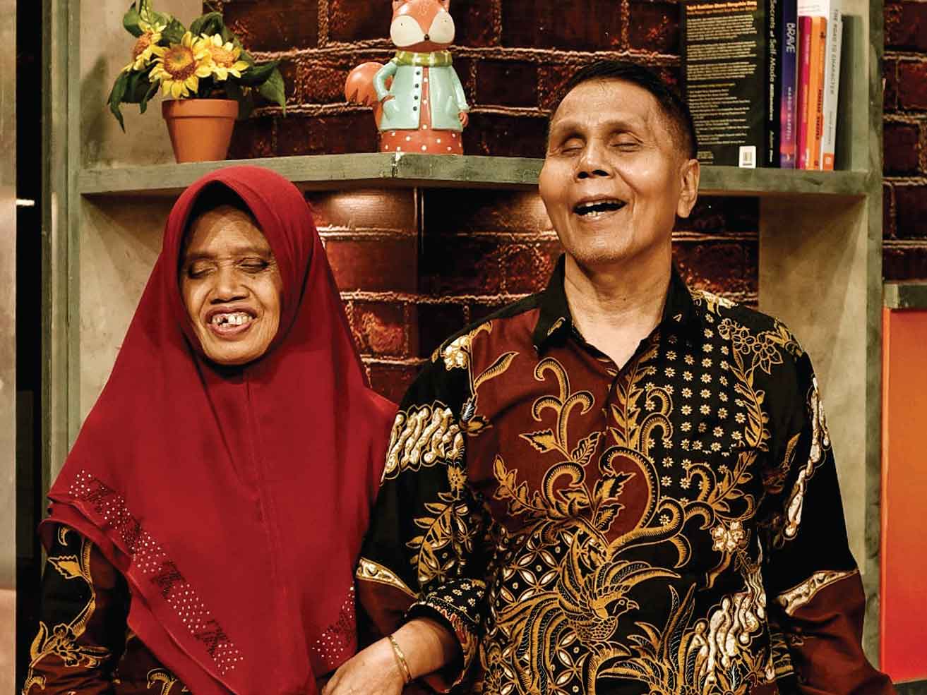 SUKIMAN DAN PARTINI Keluarga Gemilang dari Pasangan Tunanetra