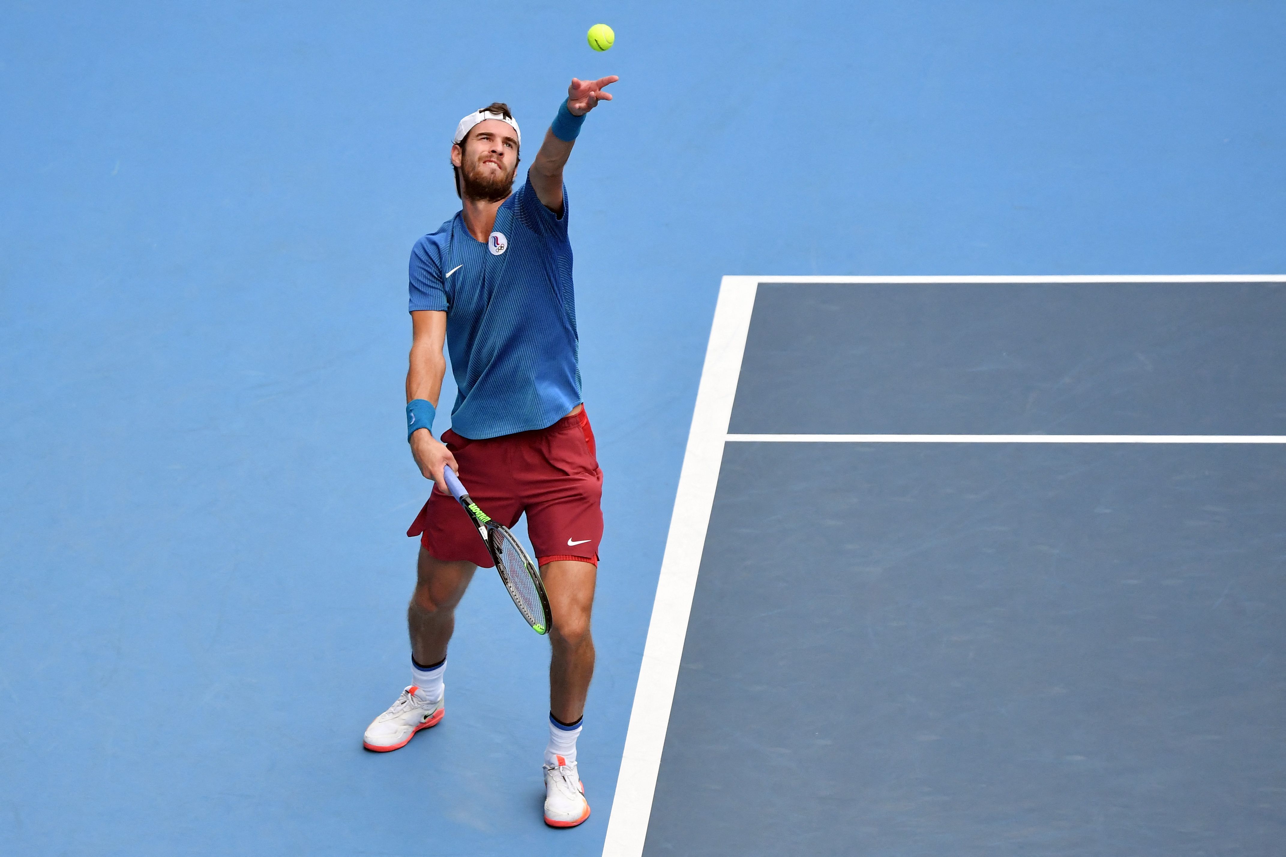 Petenis Rusia Karen Khachanov saat berlaga di Olimpiade Tokyo 2020.
