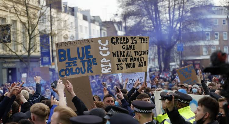 Suporter anti Liga Super