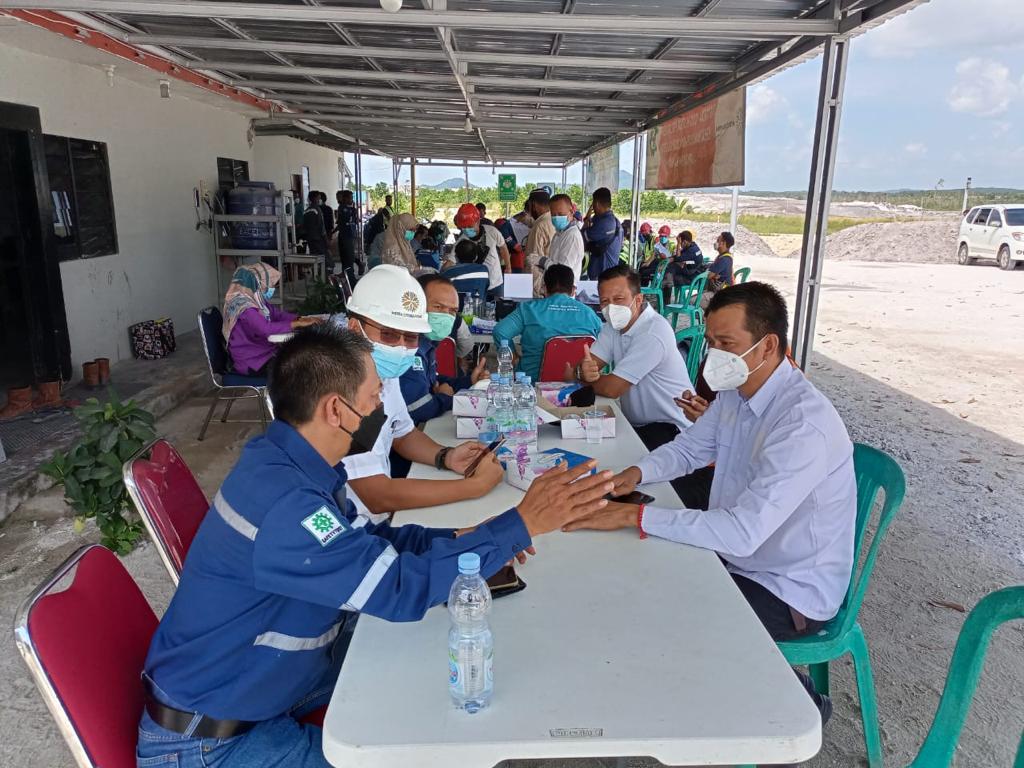 Vaksinasi ratusan karyawan PT. Mitra Stania Prima (MSP) untuk memutus pandemi Covid-19.