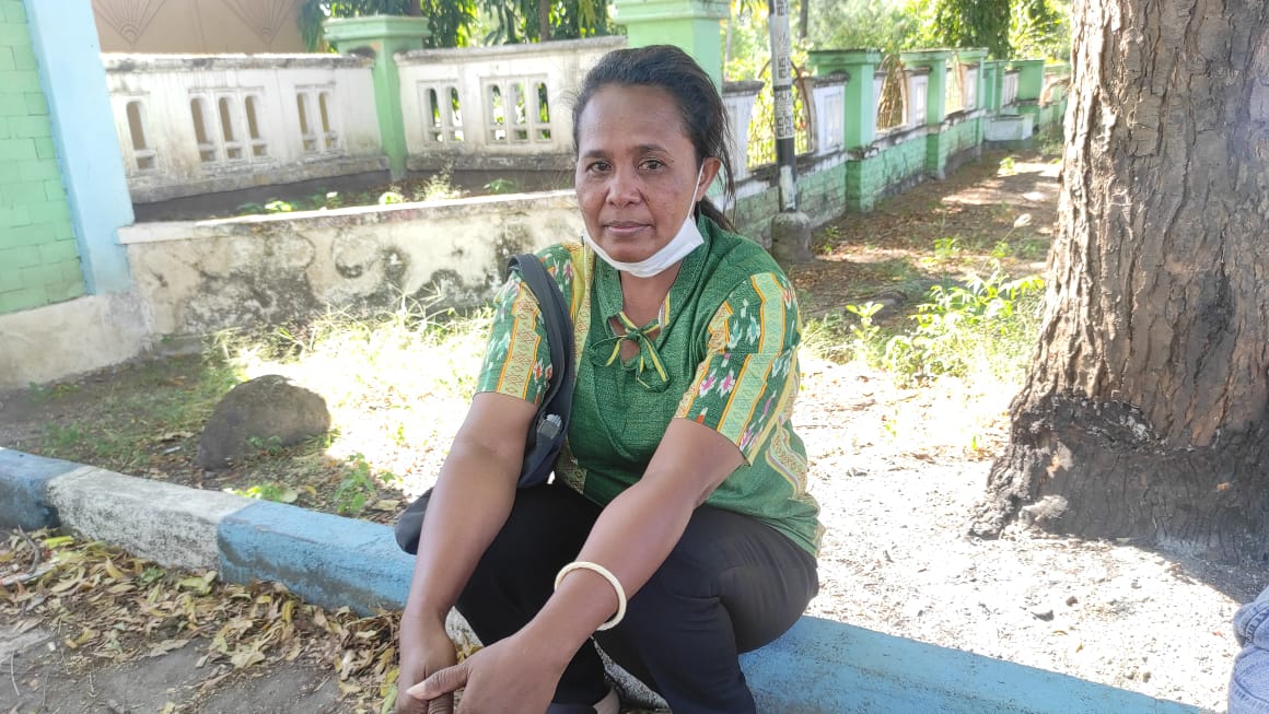 Habis Manis Sepah Dibuang Nasib Guru Honorer di Sikka