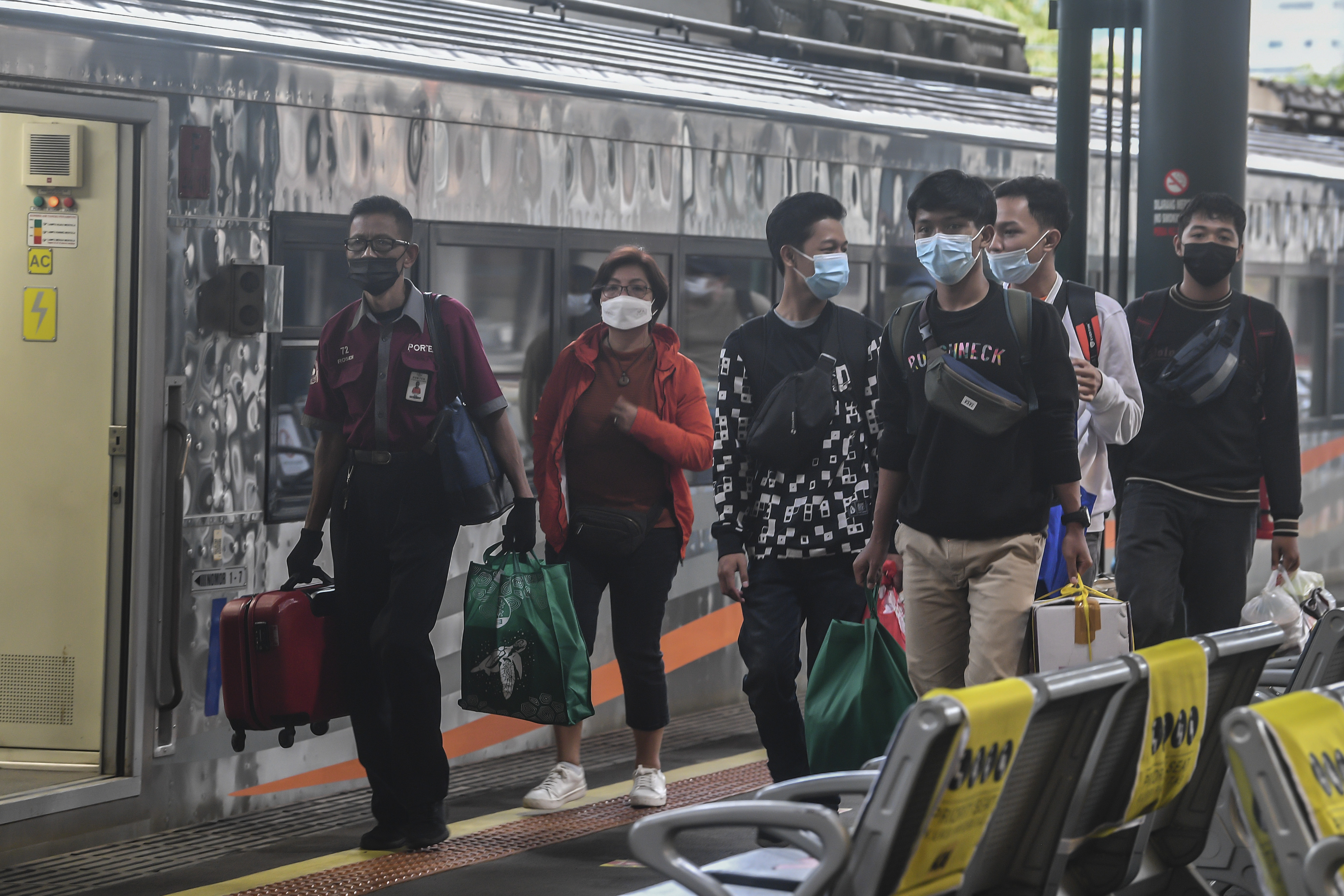 Ada PPKM, KAI Larang Anak di Bawah Usia 12 Tahun Naik Kereta