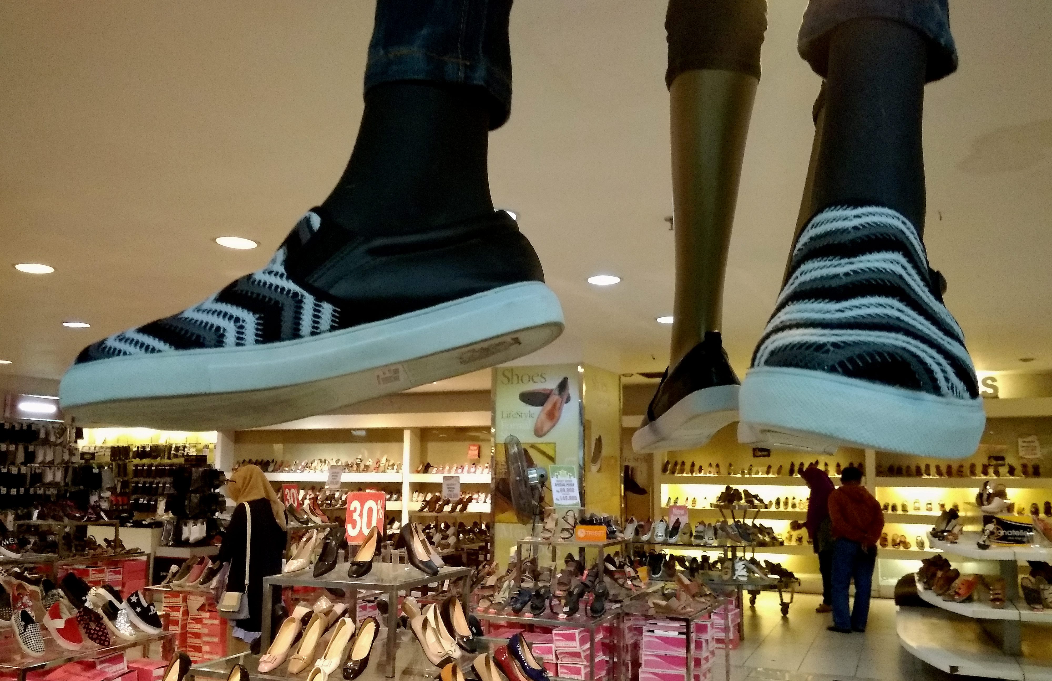 Konsumsi -2,23%, BPS Sebut Kelas Menengah Tahan Belanja