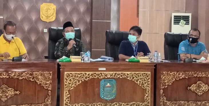 Plt Bupati Merangin, Jambi, H Mashur mengumpulkan camat dan kepala puskemas, untuk menyatukan gerakan melawan covid-19