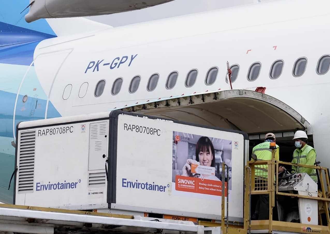 Kedatangan bahan baku vaksin covid-19 dari Sinovac di Indonesia pada Rabu (30/6) sebanyak 14 juta dosis. 